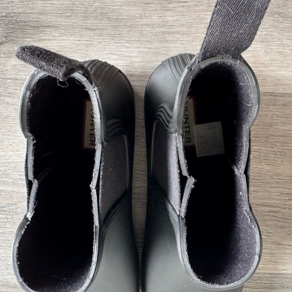 HUNTER Original Chelsea Rain Boots - Picture 8 of 13